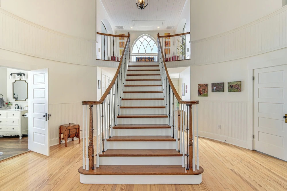 the Sanctuary in Historic Dtwn Staunton