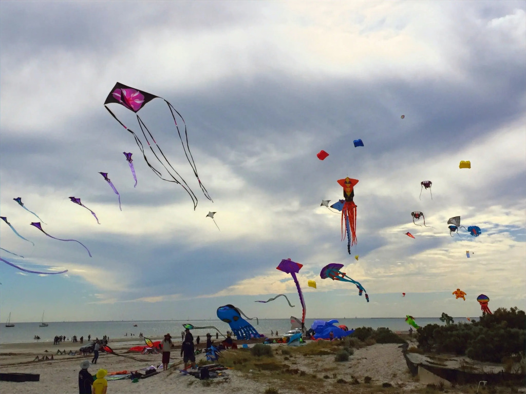 Semaphore Splash Apartments