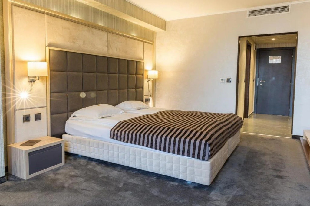 Cosmopolitan Hotel