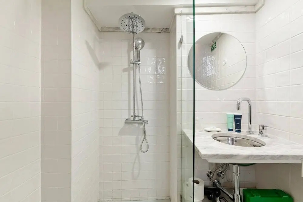 Beautiful 1-Bedroom Apt in Lisbon - NO TV -