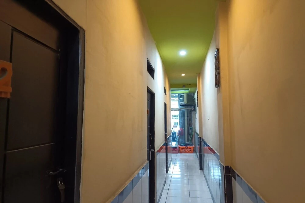 OYO 93485 Hotel Kenzie Sentani