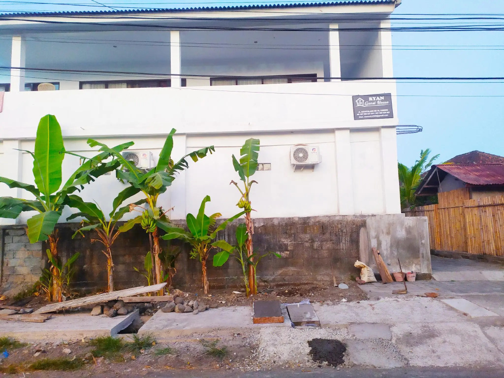 OYO 90464 Ryan Guest House