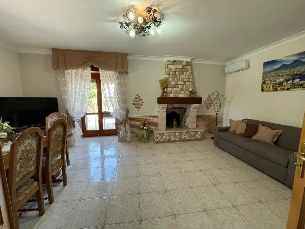 LOREN HOUSE, relaxing location with seaview