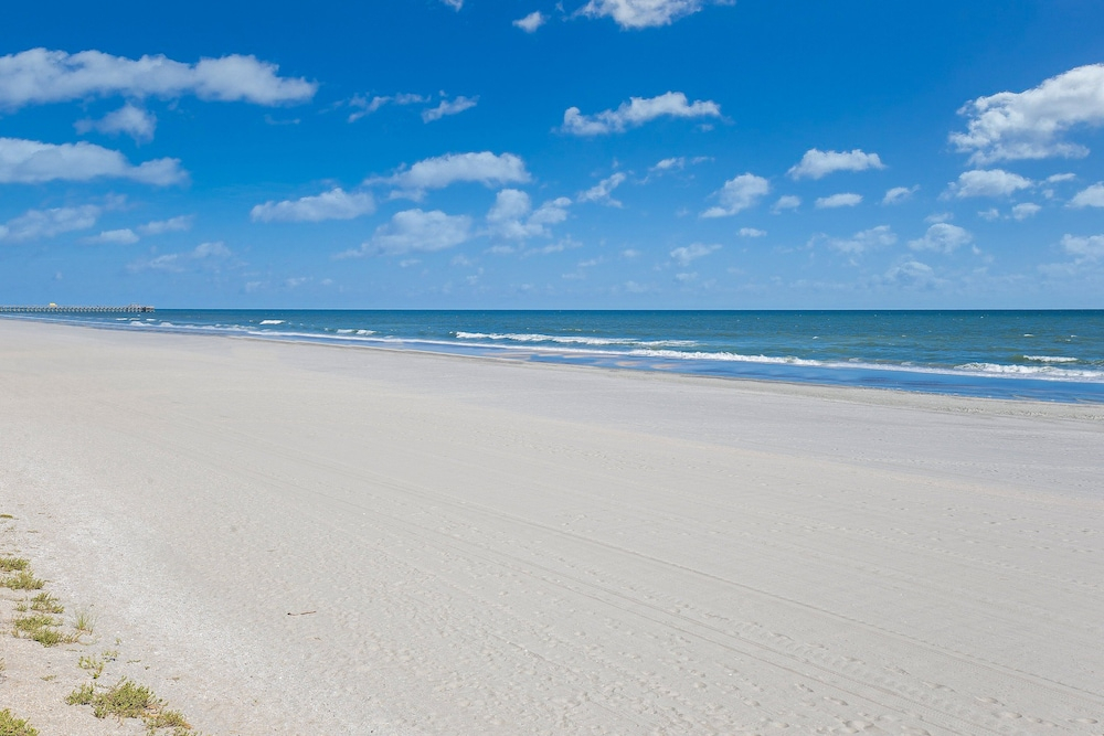 Sands Beach Club 120