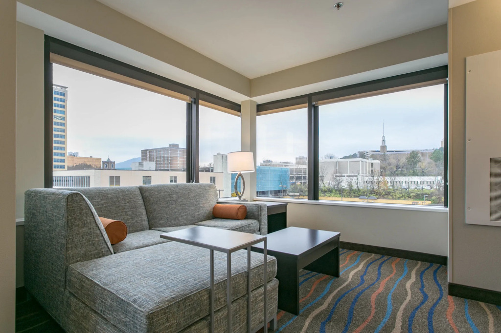 Holiday Inn & Suites Chattanooga Downtown by IHG