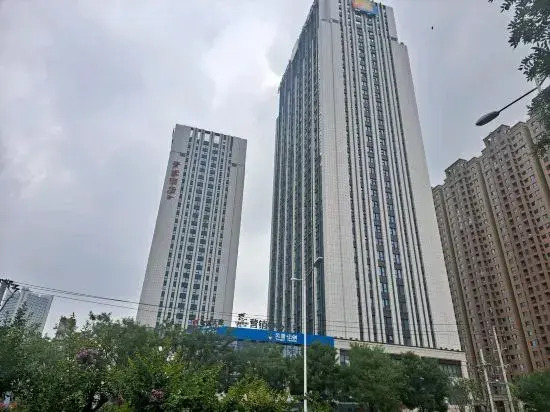 Zimu Smart Apartment (Xinxiang Baolong Longyu Branch)