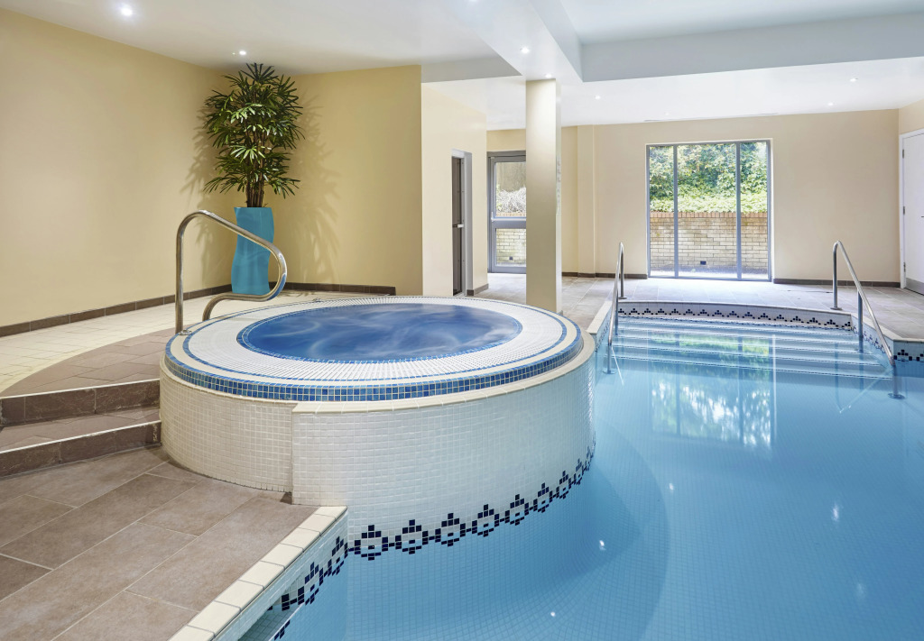 Holiday Inn Cardiff - North M4