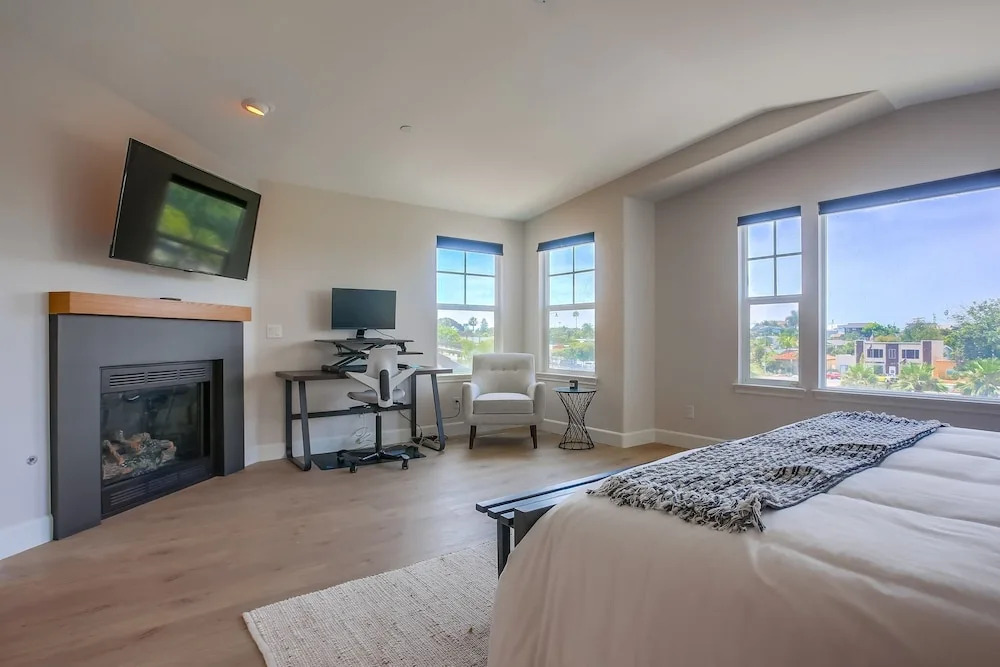 North Shore 5 Bedroom Home