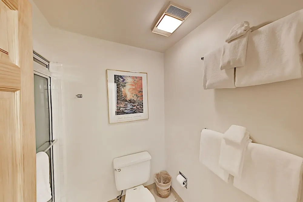 Breckenridge W/ Pool, Hot Tub & Slope Views 2 Bedroom Condo