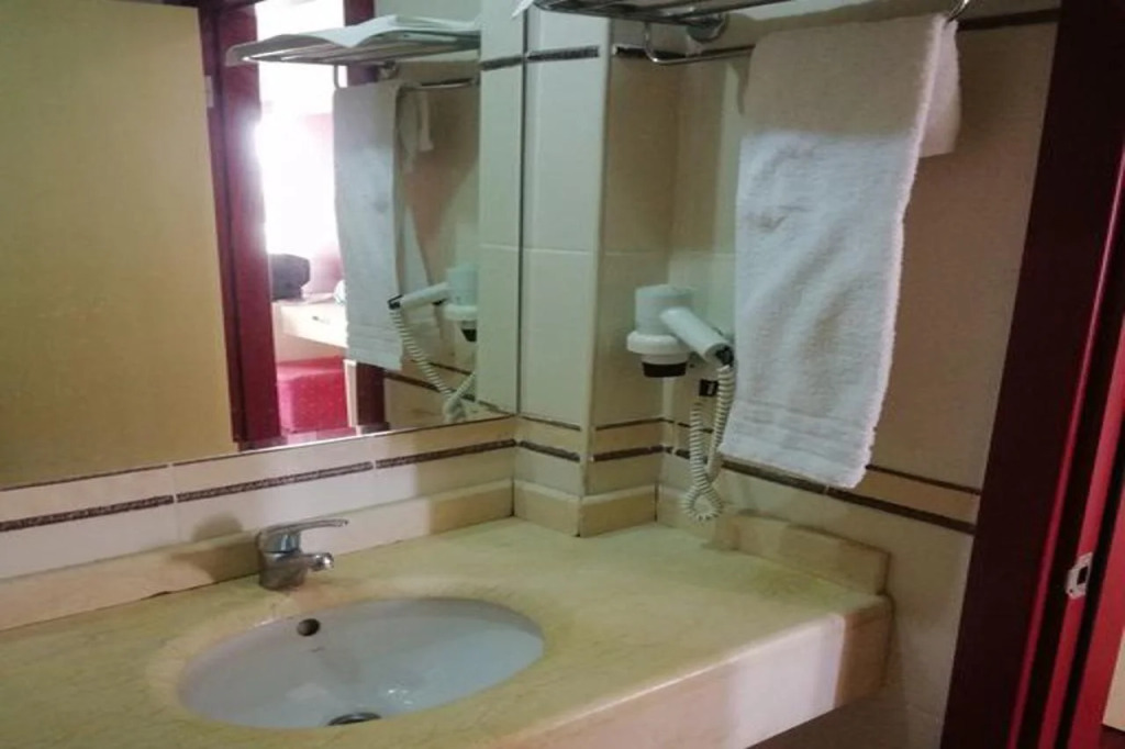 Carna Garden Hotel