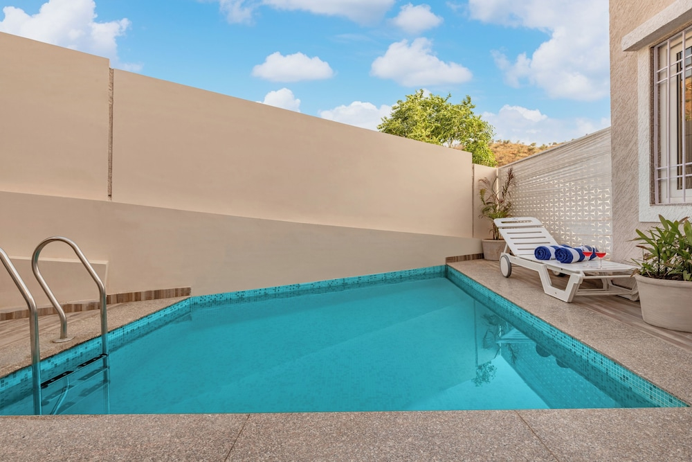 ELIVAAS Shourya Zenna Luxe 3BHK Villa with Pvt Pool, Udaipur