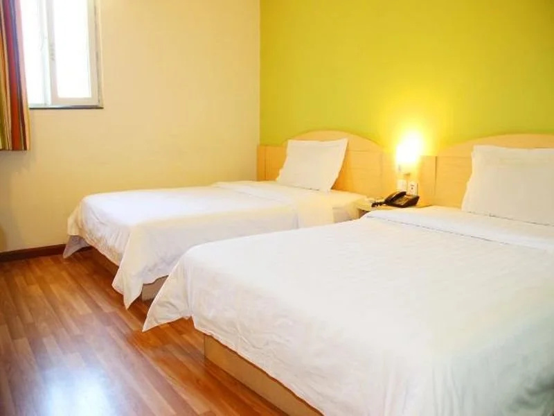 7Days Inn Guiyang Jiaxiu Building Branch