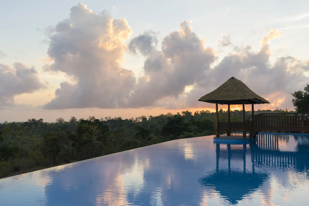 Semabu Hills Hotel Nusa Penida