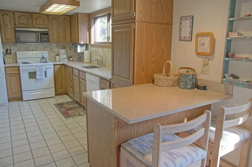 1546 Matterhorn Cir 6 5 Bedroom Home