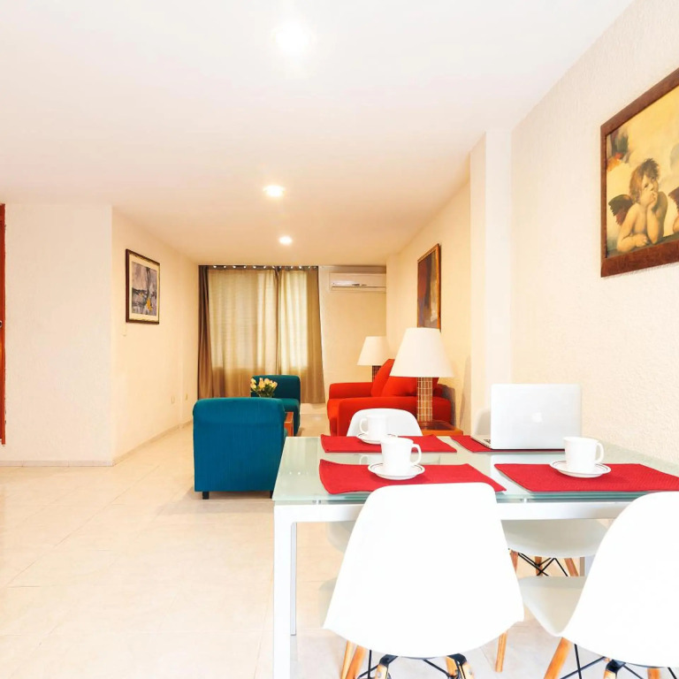 Hotel y Suites Nader