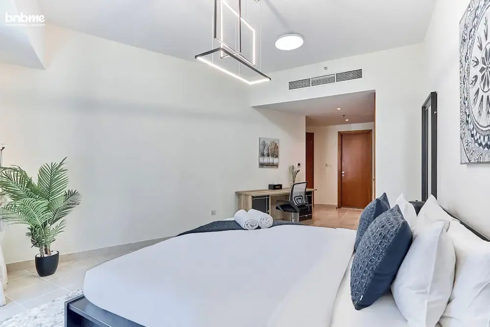 bnbme | Damac Waves Tower | 3 + Maids