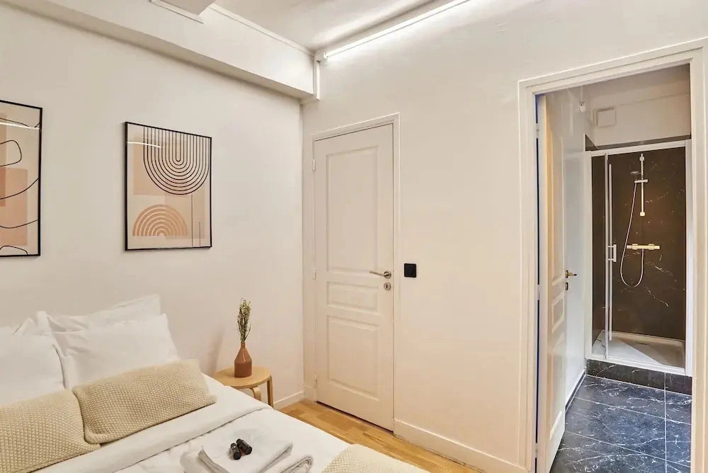 Magnificent Flat in Saint Germain des Pres