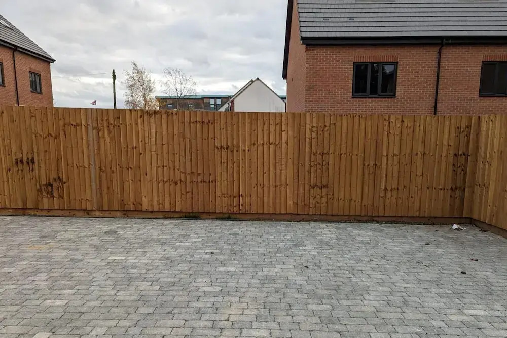 1 Bed Apartment Sleeps 2 - Parking & Wifi