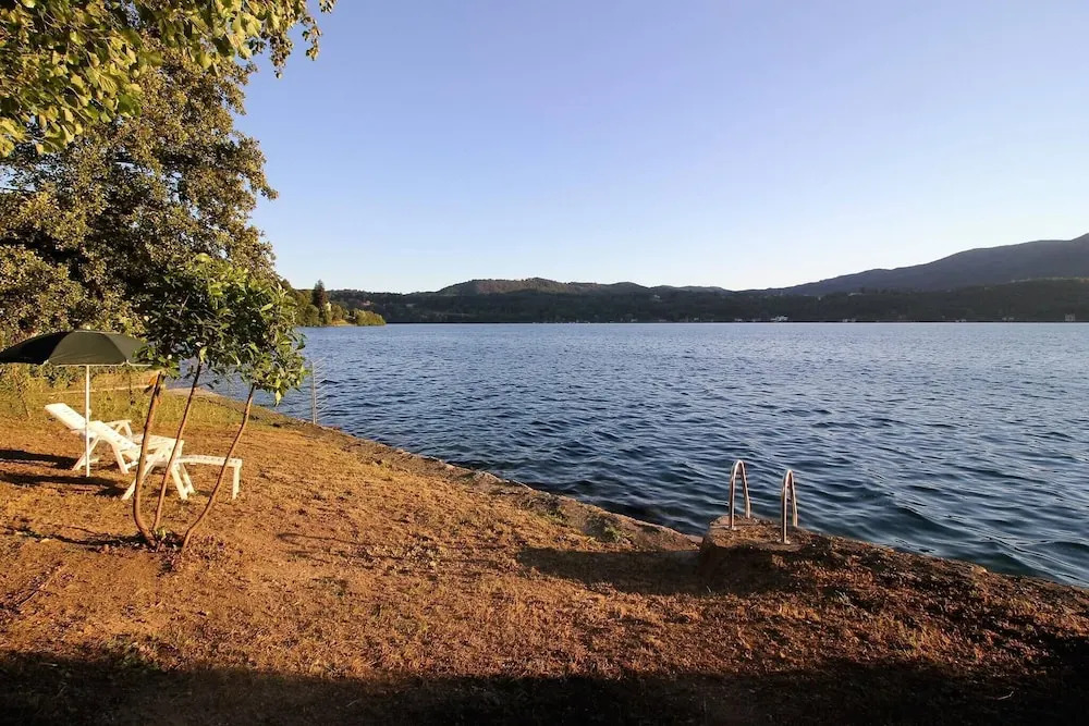 Magical Lake - Apartment With Beach e Lake View