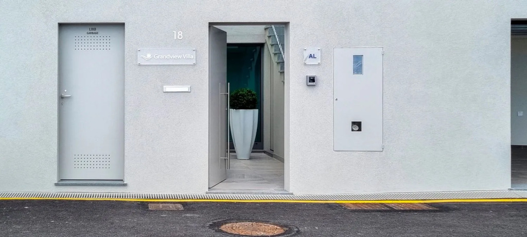 Premium Contemporary Villa, Panoramic View Over Funchal And The Sea | Grandview