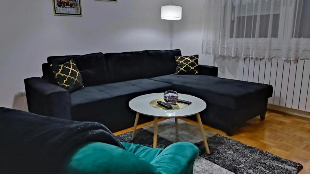 Apartman Carica