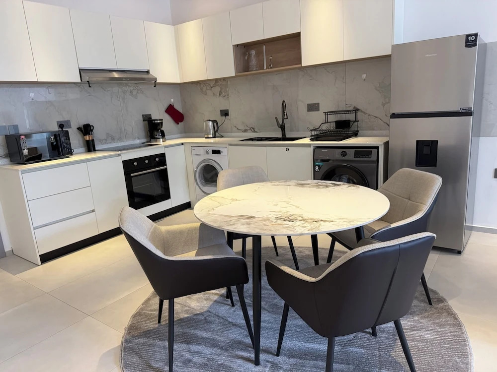 Omica 1 Residence