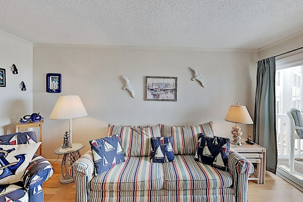 02gapabe 2 Bedroom Condo