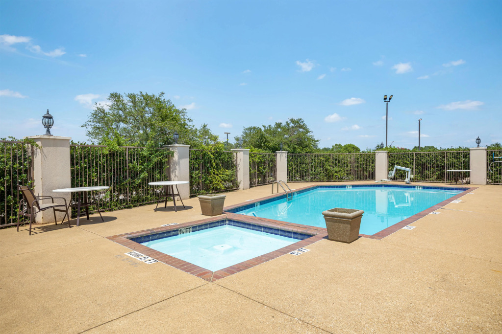 Best Western Plus Southpark Inn & Suites