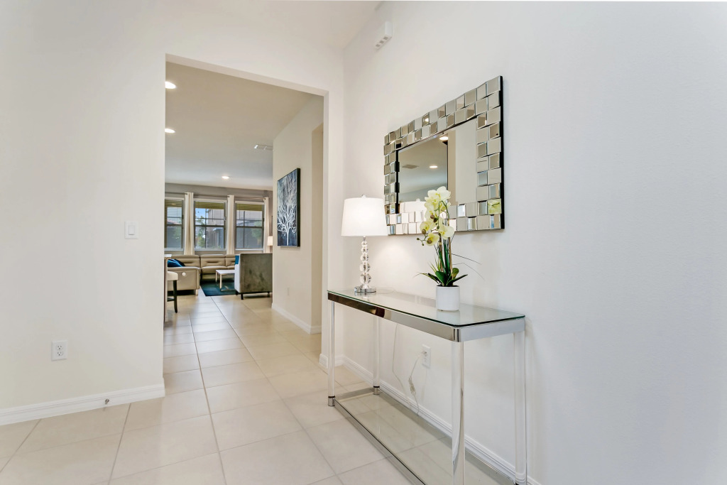 7036OAKWOOD villa