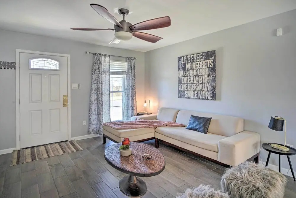Updated Baton Rouge Home with Grill about 10 Mi to Dtwn