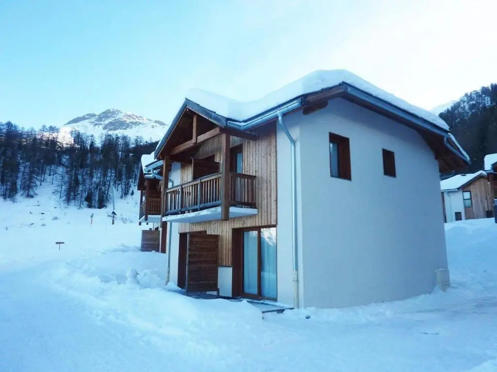 Superbe chalet mitoyen avec piscine, sauna, hammam, près des pistes, Les Orres 1800 - FR-1-322-63