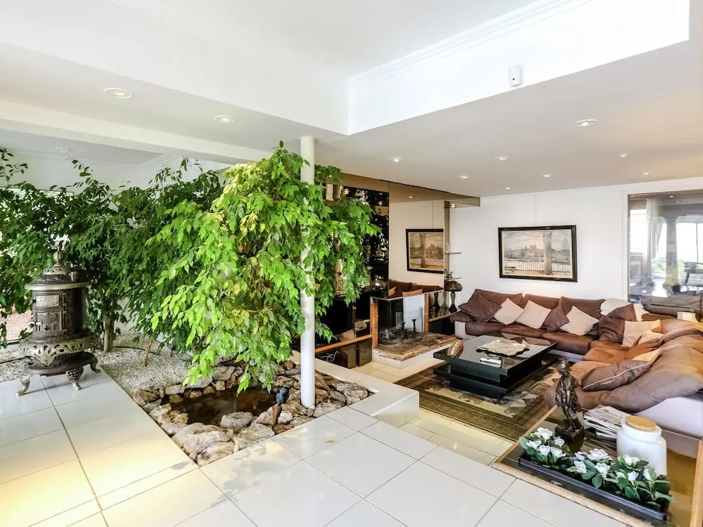 Mediterranean Villa With Panoramic Views of Nice and the Mediterranean Sea