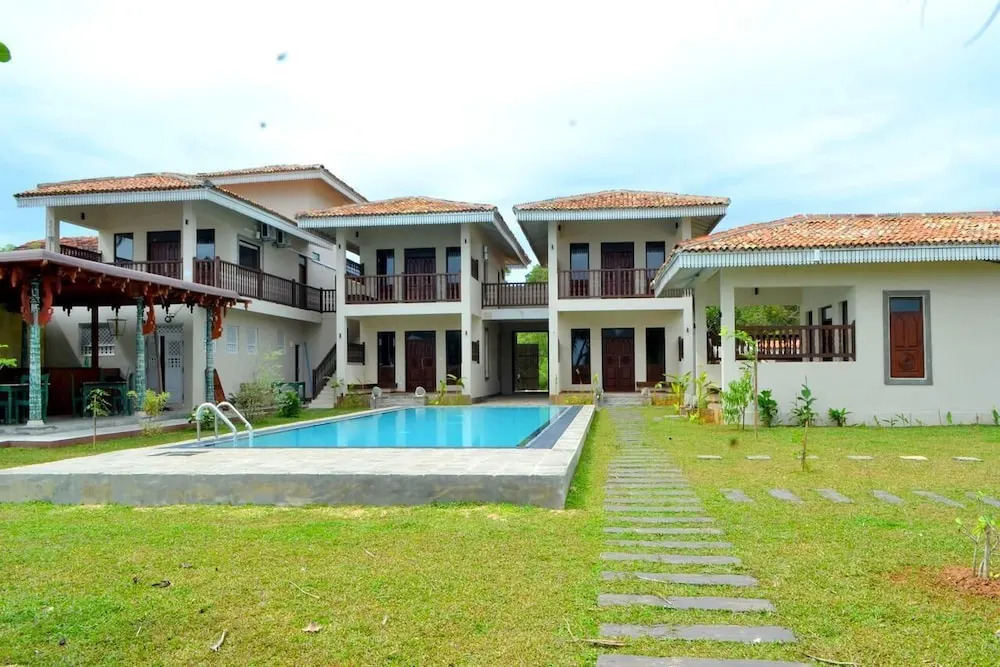 Guru Beach Resort