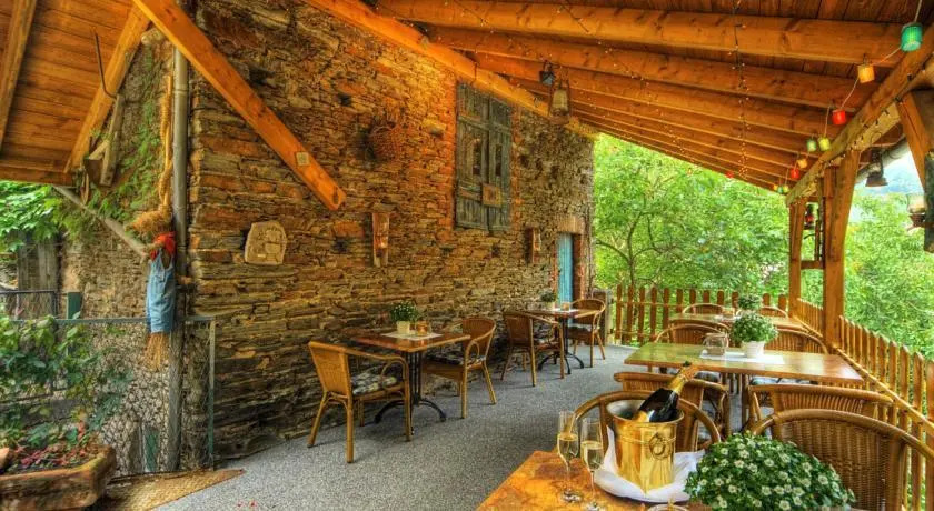 Warsberger Weinhof - Hotel & Weinwirtschaft