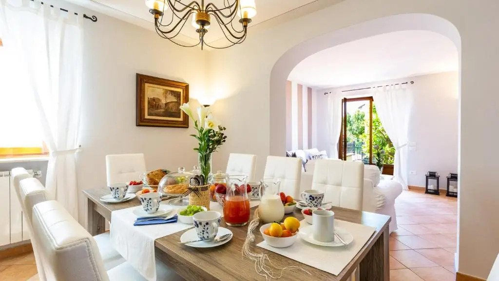 VILLA ELENA 9&1, Emma Villas