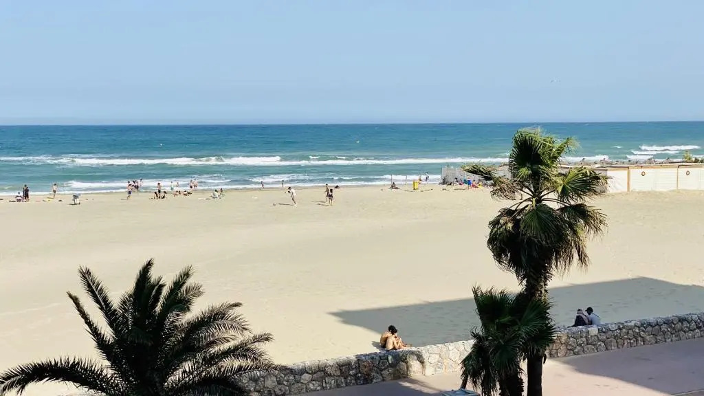 "EDEN" Exceptionnel! Vue mer 10m de la plage parking privé gratuit à 100m