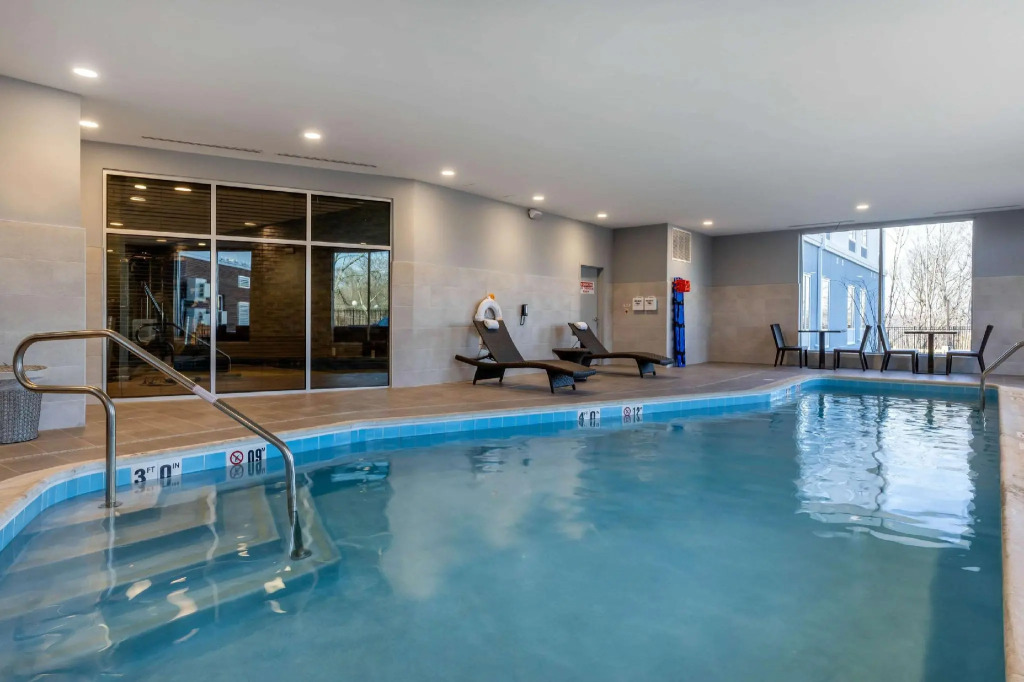 Cambria Hotel West Orange