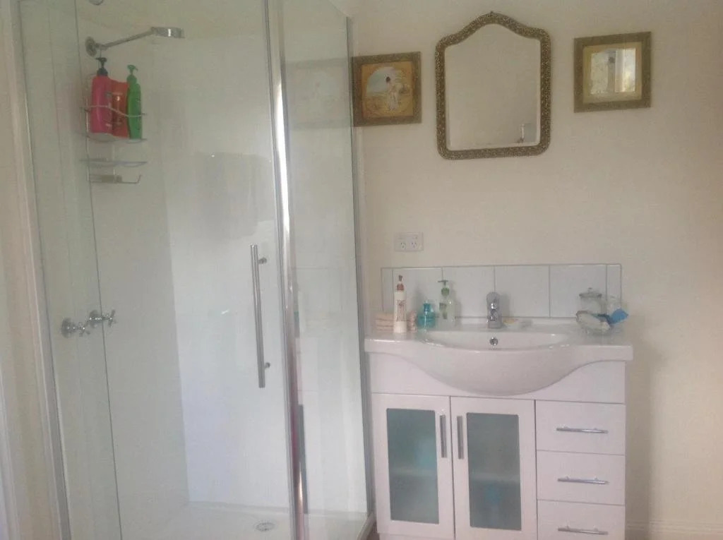Shalva Cottage