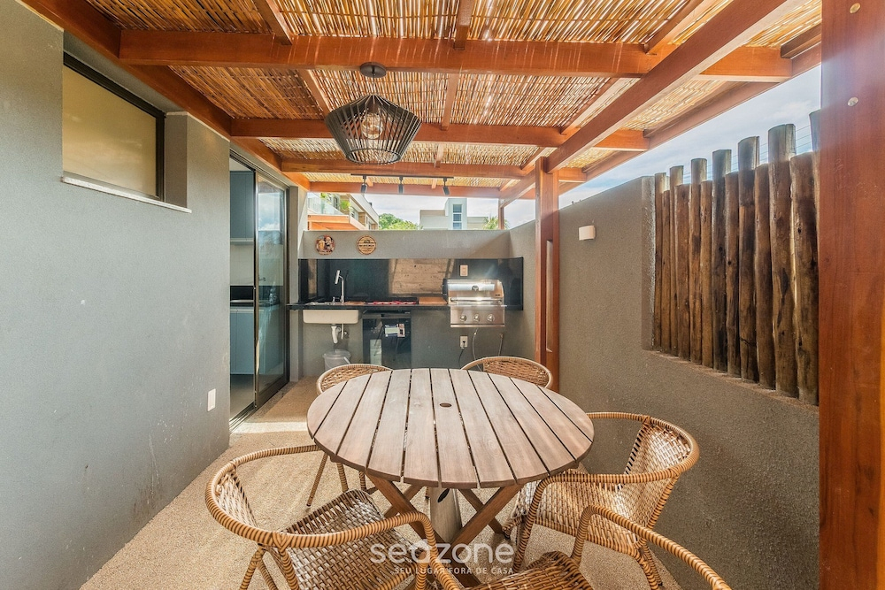 Apt in Condo w/ Pool 350m From the Beach Pll0004