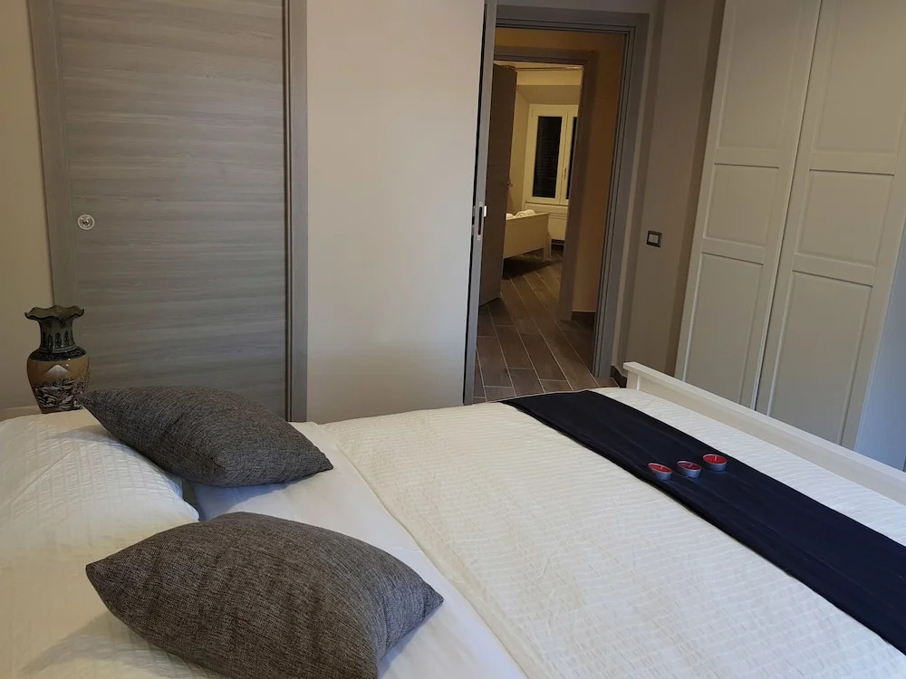 Giulya Guesthouse Hospety Group