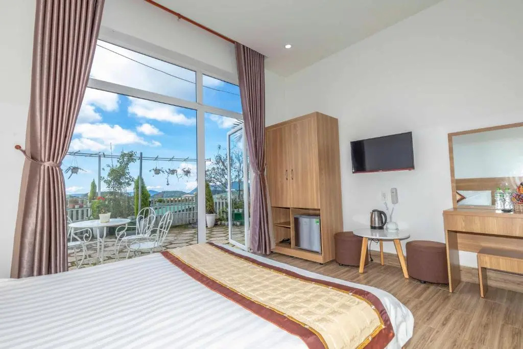 Lacami Dalat Hotel
