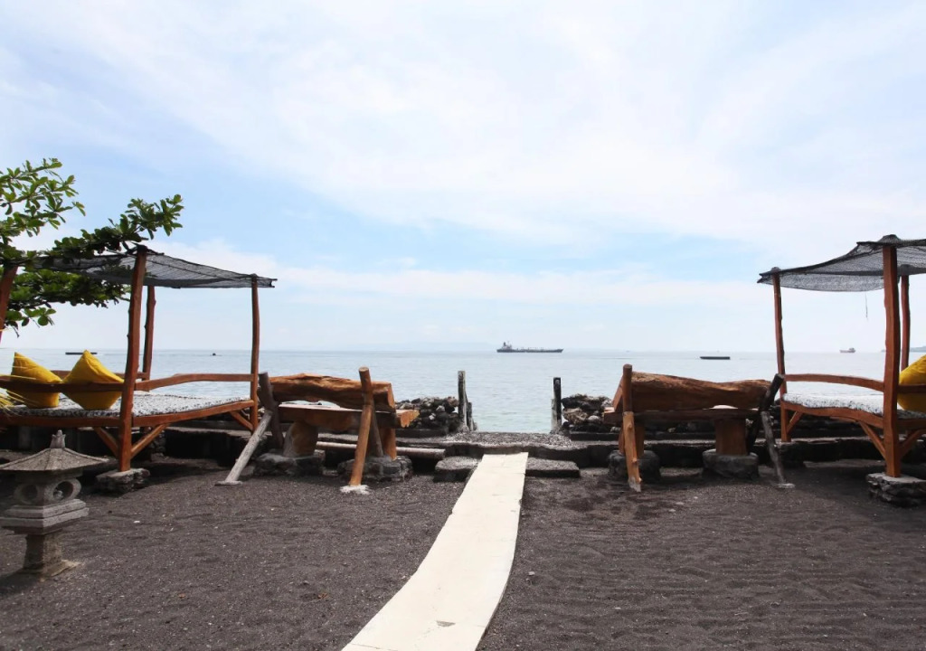 Crystal Beach Bali