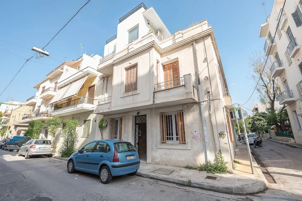 Elegant Kerameikos Apartment