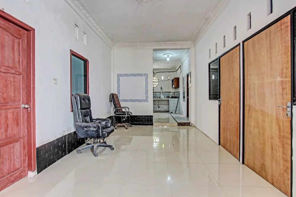 Hotel O Adinda Kost