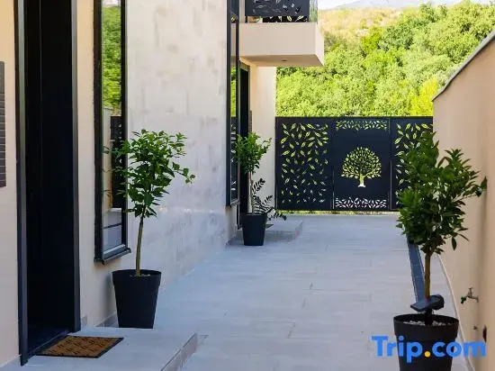 Orange Tree Pool Villas - Sea View and Private Pool