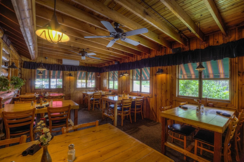 Powder House Lodge