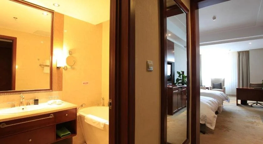 Conch International Hotel