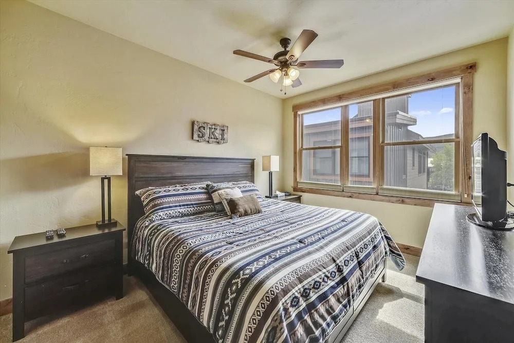 S Off Main  #4 2 Bedroom Condo by RedAwning
