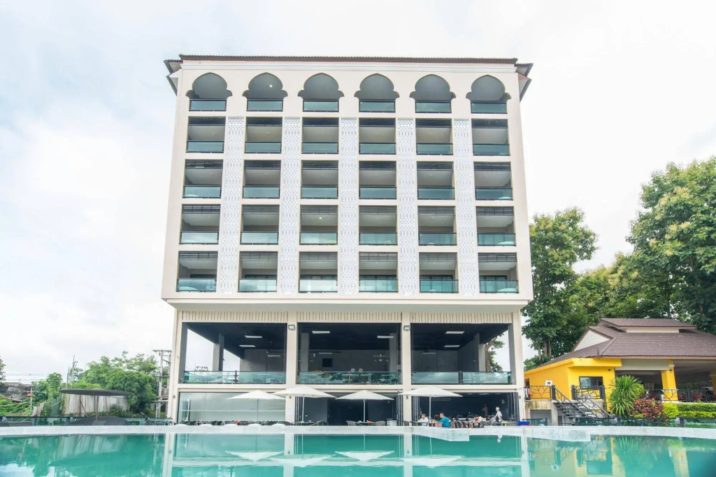 Chiangkhong Teak Garden Riverfront Hotel