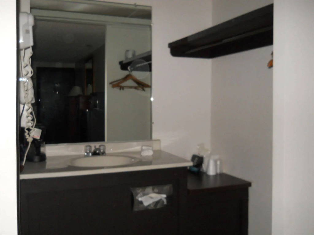 Value Inn Motel - Milwaukee Airport South